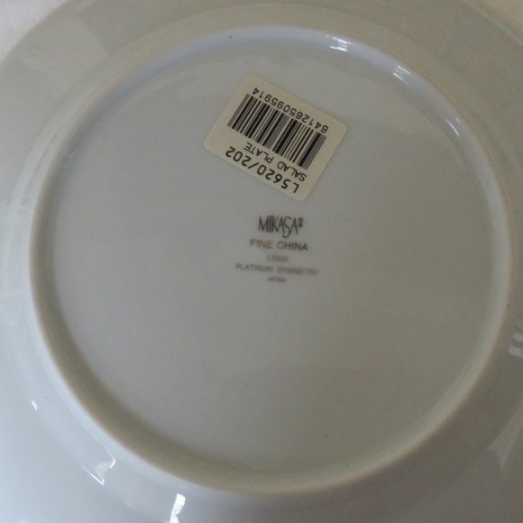 Mikasa Fine china ( starter set ) - Picture 7 of 7